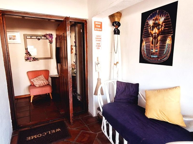 8 BEDROOM GUESTHOUSE FOR SALE IN LANGEBAAN - Photo 5