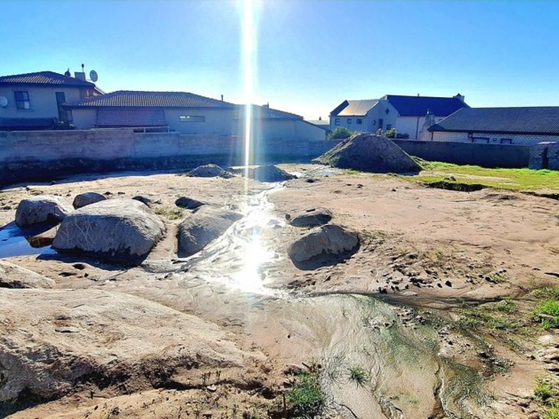 Spacious 1,013m2 plot in Myburgh Park - Photo 9