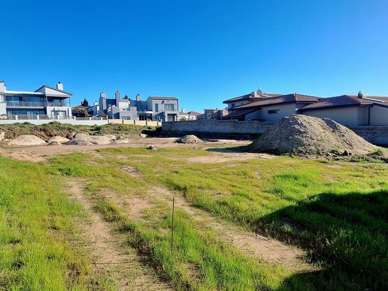 Spacious 1,013m2 plot in Myburgh Park - Photo 4