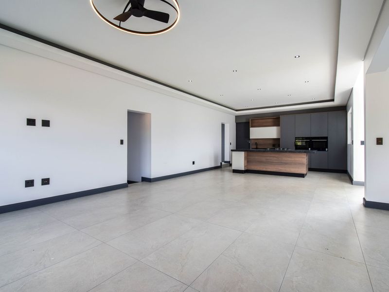 Spacious Double-Storey Home with Seamless Indoor-Outdoor Living - Photo 5
