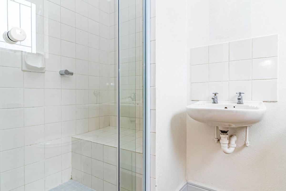 Studio unit ffor over 50's for rent in Hermanus - Photo 3