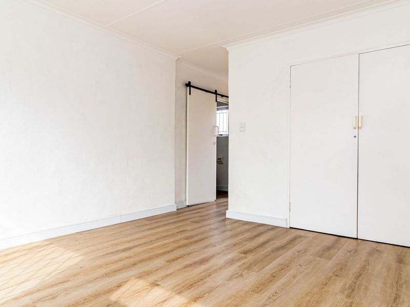 Studio unit ffor over 50's for rent in Hermanus - Photo 8