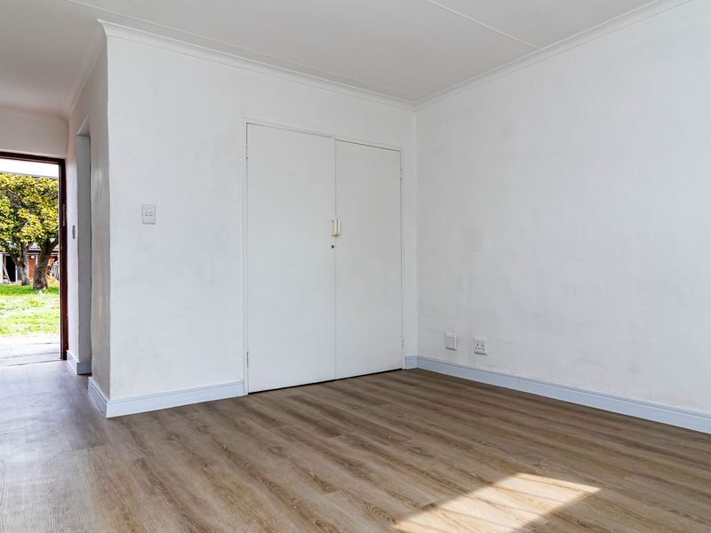 Studio unit ffor over 50's for rent in Hermanus - Photo 6