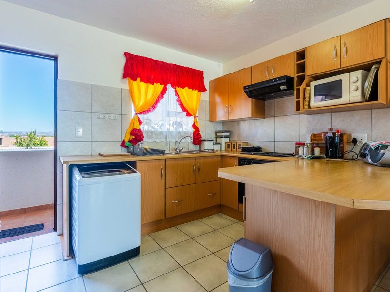 Stunning Apartment For Sale in Hartenbos - Photo 7