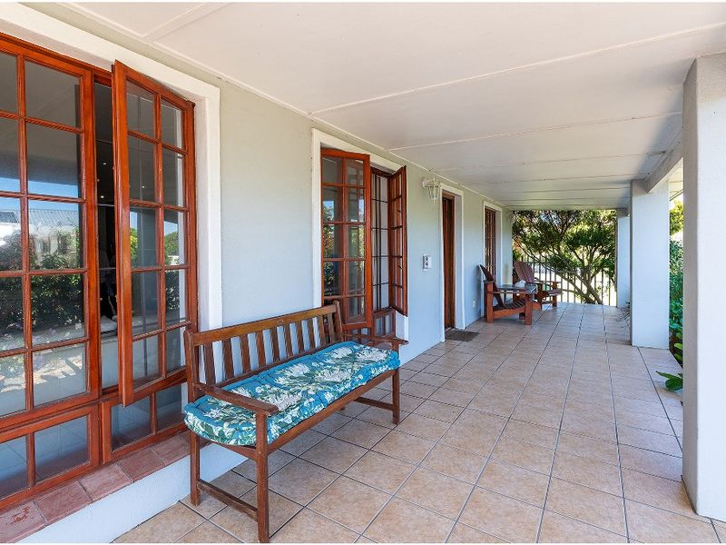 Four Bedroom Home for Sale in Kleinmond - Photo 3