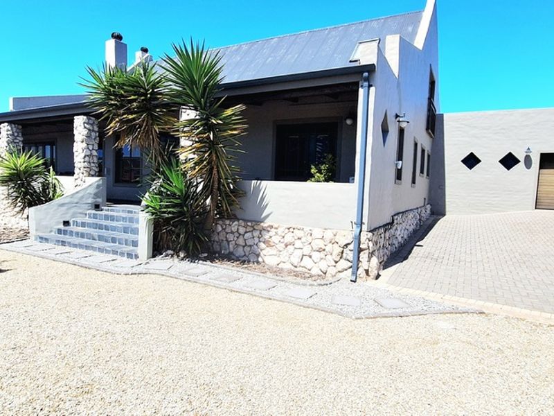 A Warm, Homely Haven Waiting Just for You - Photo 3