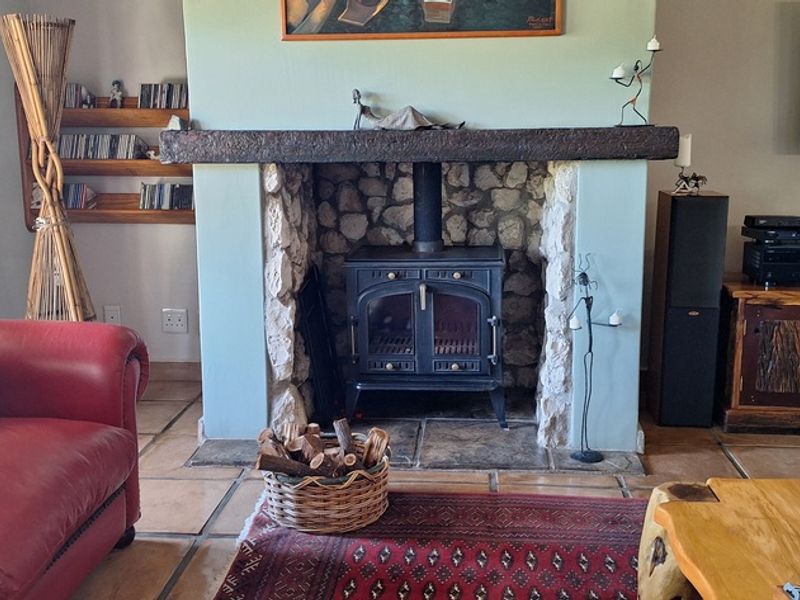 A Warm, Homely Haven Waiting Just for You - Photo 8