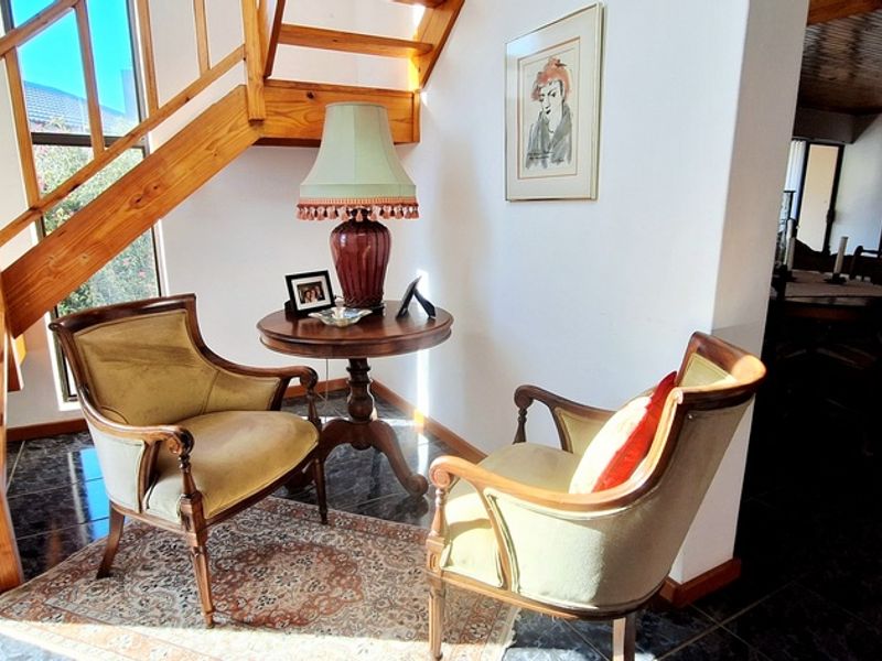 Priced to sell home in Country Club - Photo 2