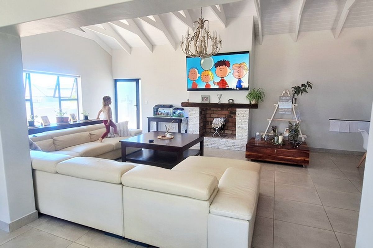 A Spacious 3-Bedroom Home for your Family - Photo 3