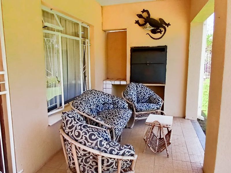 Super neat 3-bedroom family home in a sought-after area of Hennenman. - Photo 2