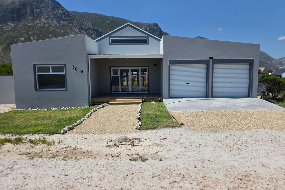 Modern Newly Built with Extras for Sale in Betty's Bay - Photo 5