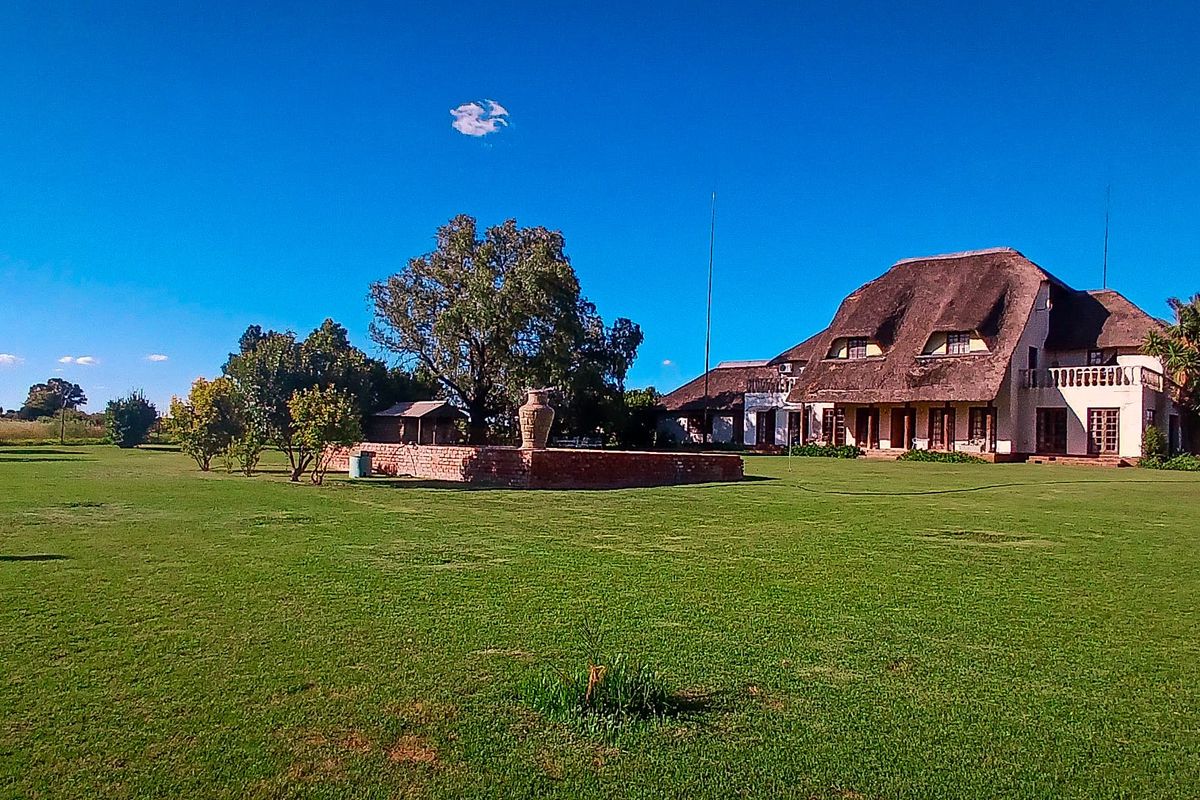 Exceptional Small Holding for Sale – Hennenman - Photo 2