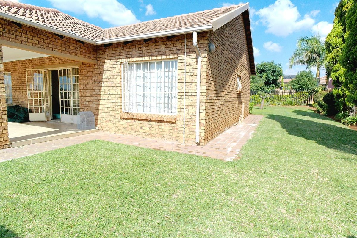 Secure Full-Title Living in the Heart of Theresapark - Photo 3