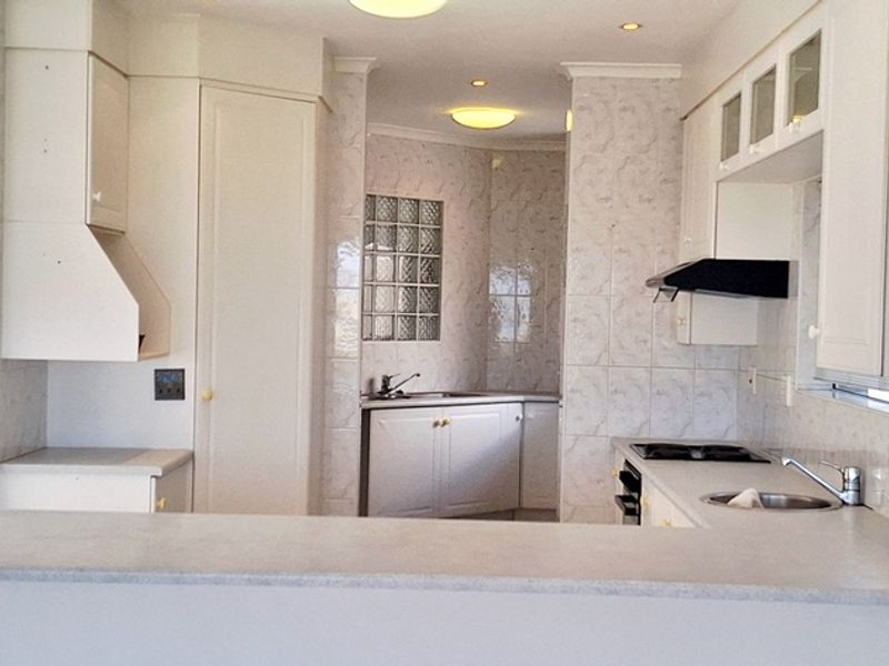 Rare Beachfront Gem — In Middedorp, Langebaan - Photo 10