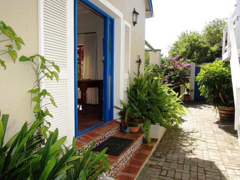 THE ULTIMATE BLEND OF COASTAL TRANQUILITY... - Photo 6