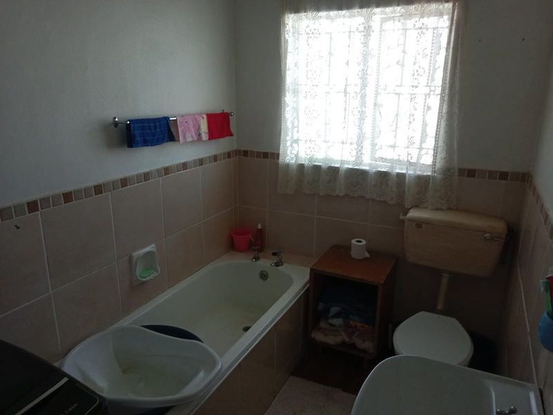 Apartment Pending Sale In Villiersdorp - Photo 6