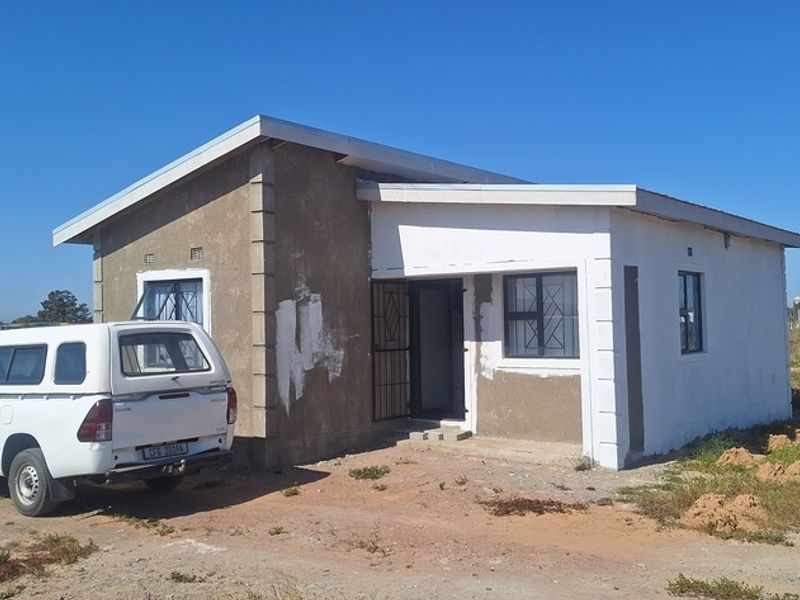 Small holding with a beginners house - Photo 5