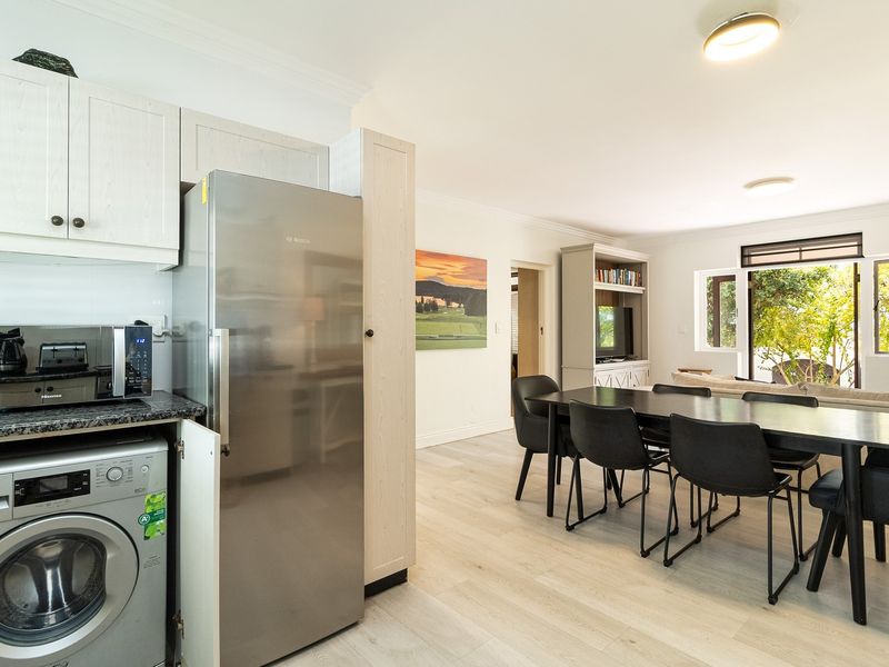 Lovely Three Bedroom Lodge for Sale - Photo 8