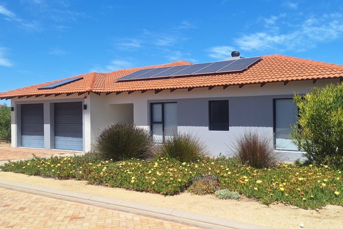 Incredible savings with this Elegant Family Home in Langebaan Country Estate - Photo 4