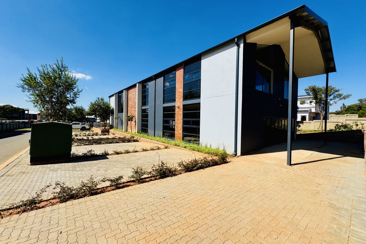 Elegant Double-Storey Home Designed for Modern Family Living - Photo 4