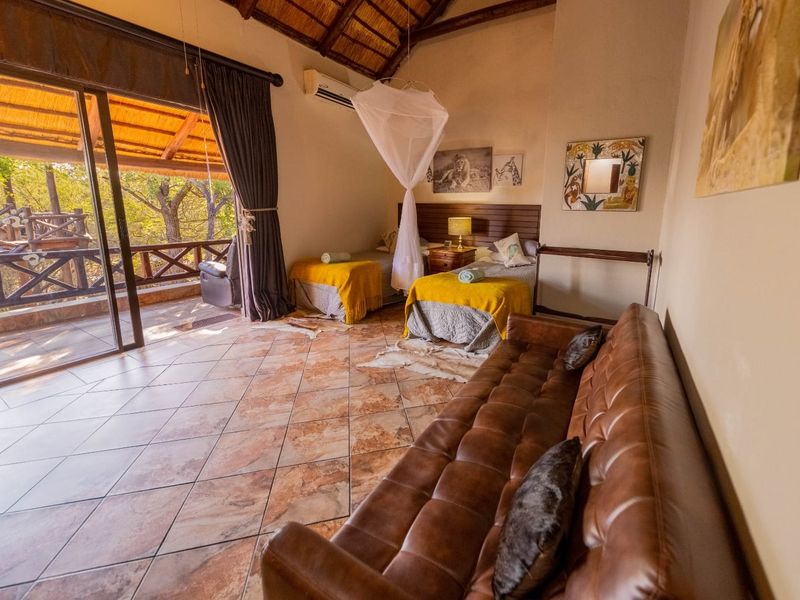 Elegant 4 Bedroom Double Story Bush Escape - Photo 8