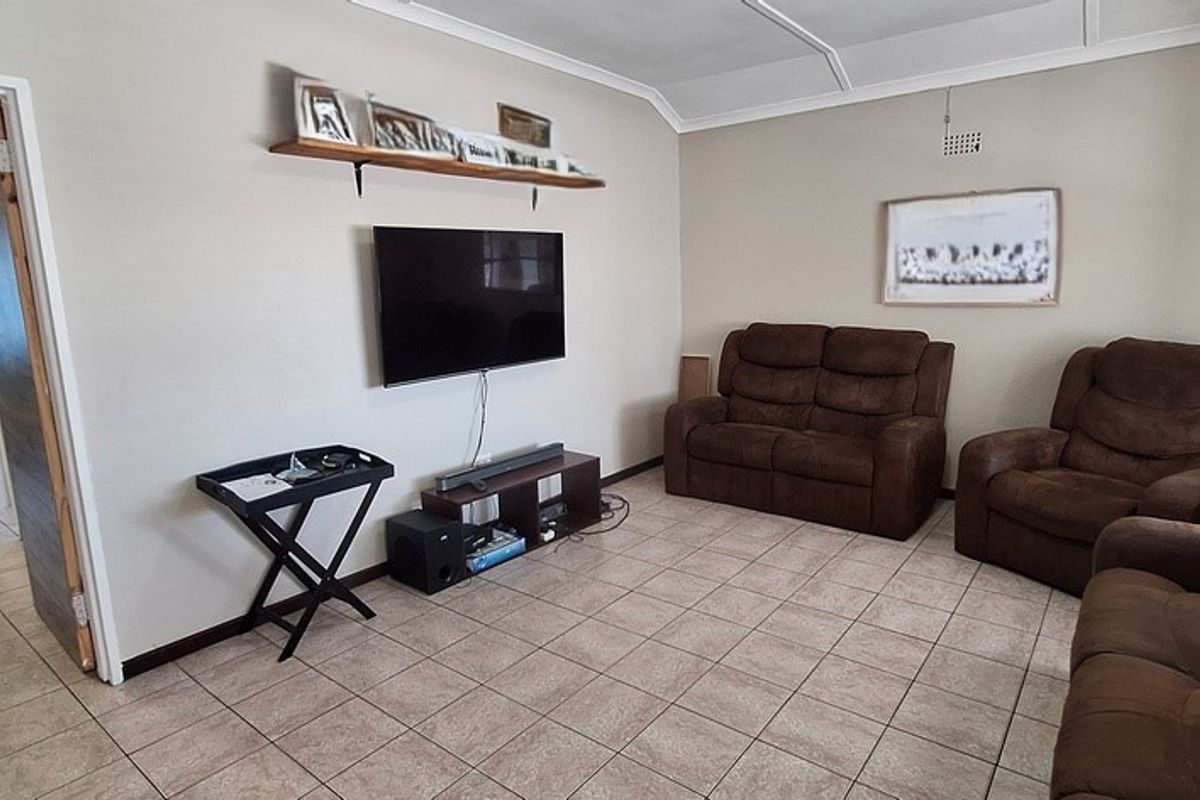 3 Bedroom house to let in Langebaan North - Photo 5