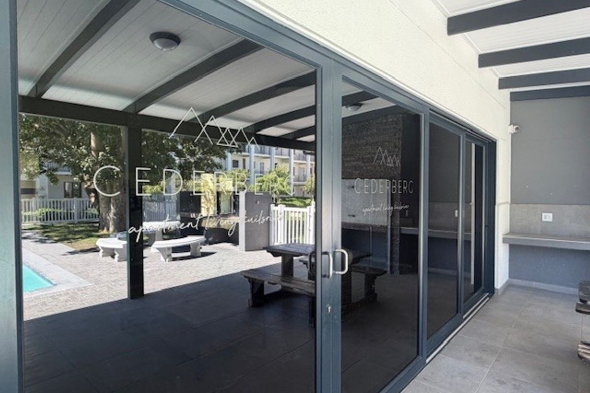 Perfect for young professionals or an investment opportunity for first-time homeowners - Photo 2