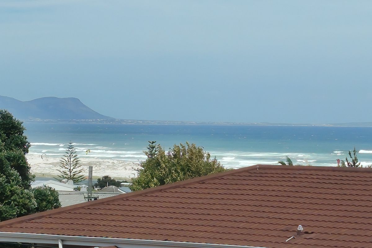 DUAL LIVING/ INCOME EARNER/ WORK FROM HOME - Photo 3