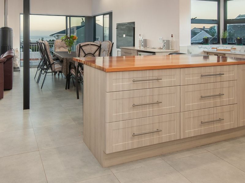 DUAL LIVING/ INCOME EARNER/ WORK FROM HOME - Photo 6