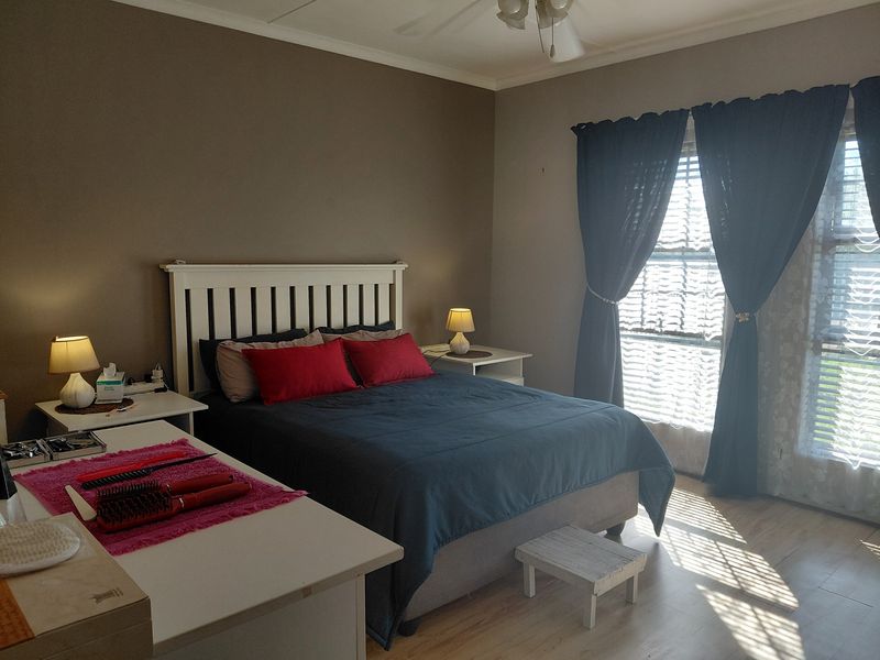 Secure location close to new mall - Photo 8