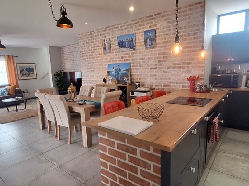 Find Tranquility with this 4 Bedroom house in Country Club - Photo 6