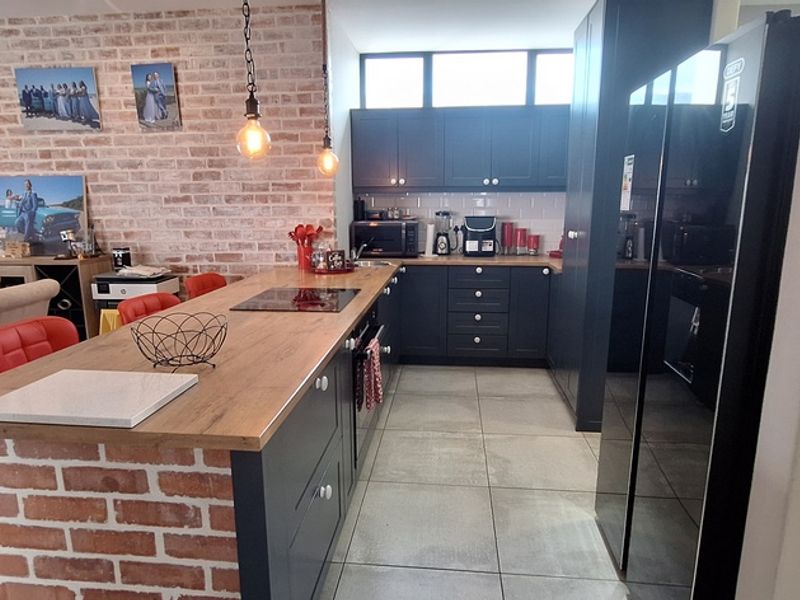 Find Tranquility with this 4 Bedroom house in Country Club - Photo 7