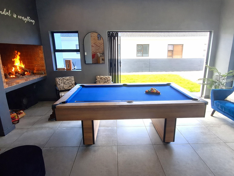 Find Tranquility with this 4 Bedroom house in Country Club - Photo 3