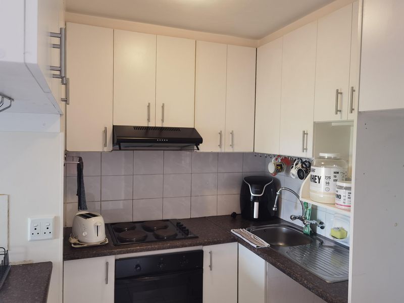 Spacious And Neat Ground Floor Unit In Popular The Greens Golf Estate - Photo 5