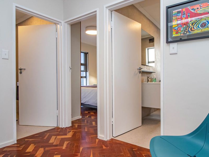 Under Offer - Photo 8