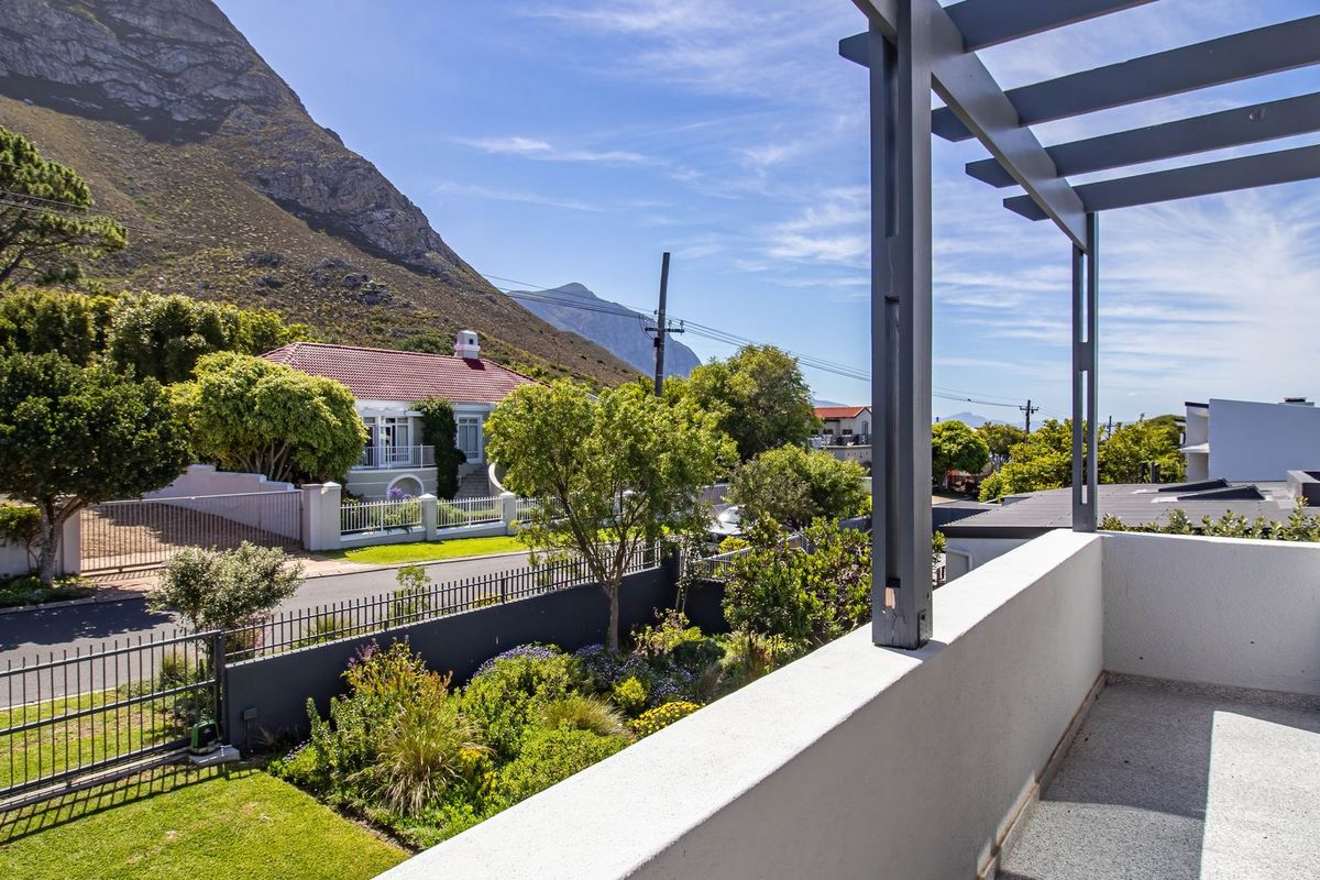 Under Offer - Photo 4