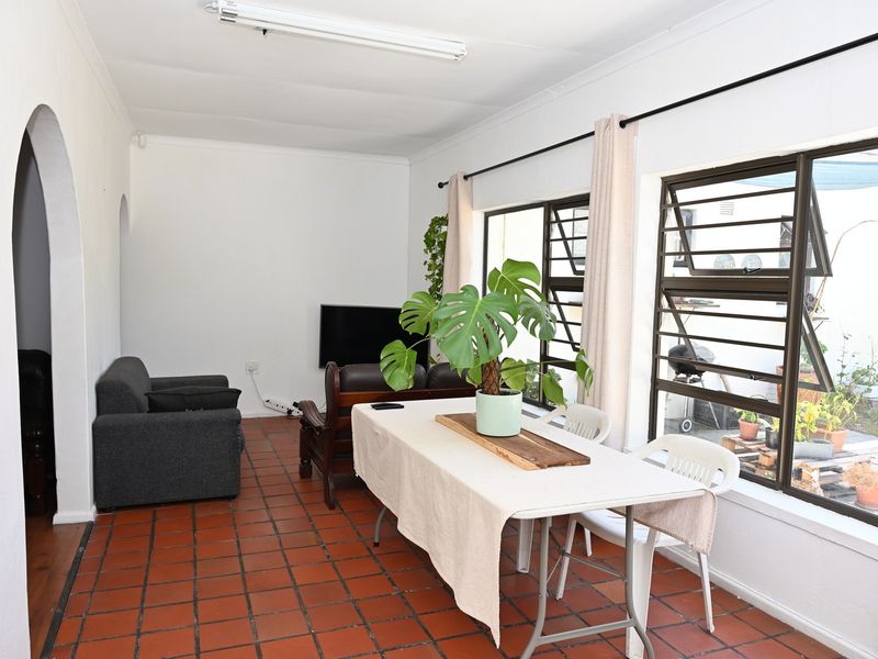 Family Home - What-a-lot-I've got to offer! - Photo 2