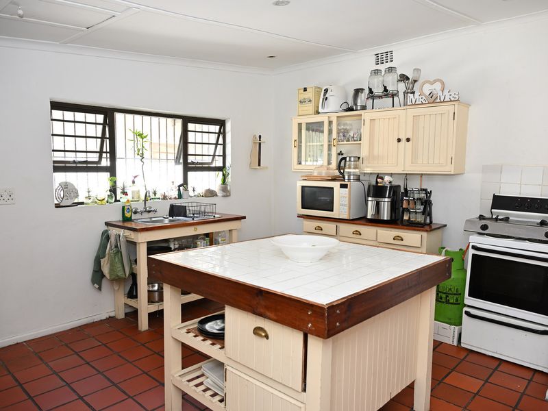 Family Home - What-a-lot-I've got to offer! - Photo 5