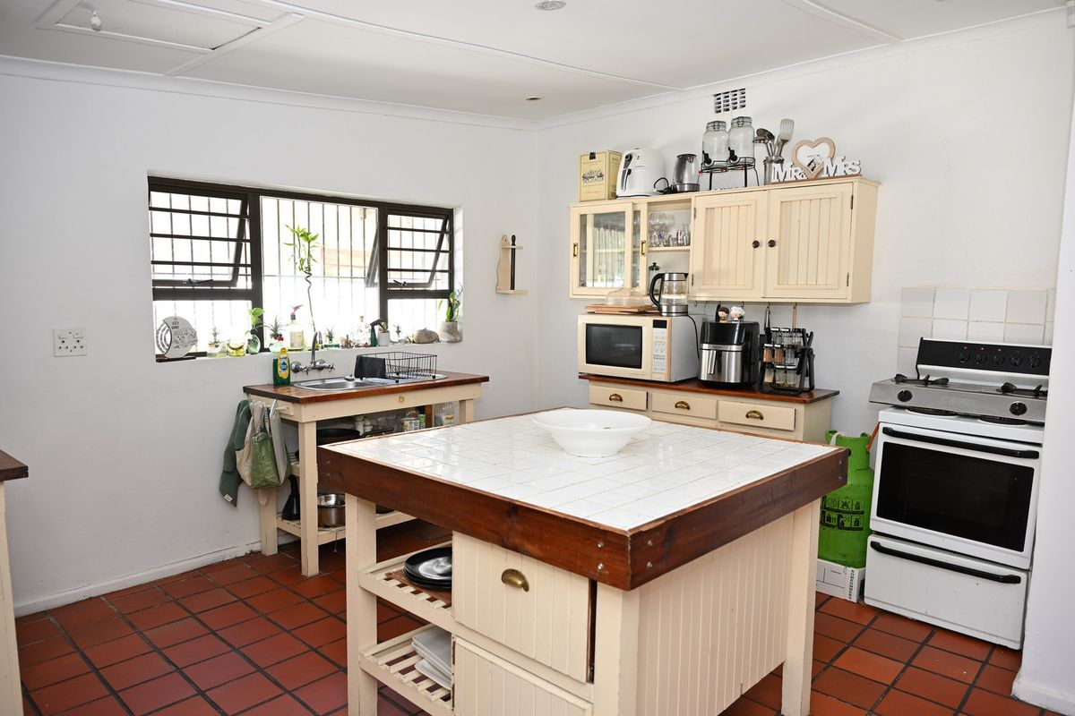 Family Home - What-a-lot-I've got to offer! - Photo 5