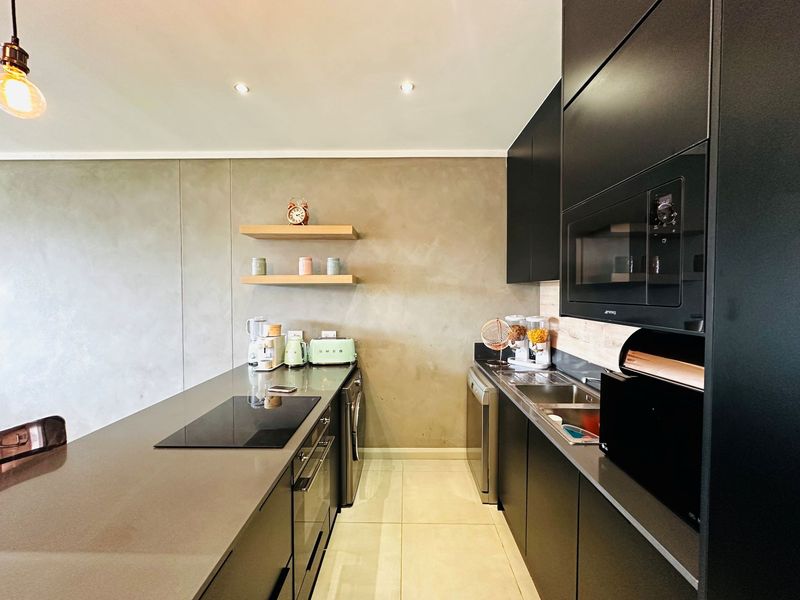 Luxury Apartment with Scenic Views in Ascend to Midstream - Photo 6