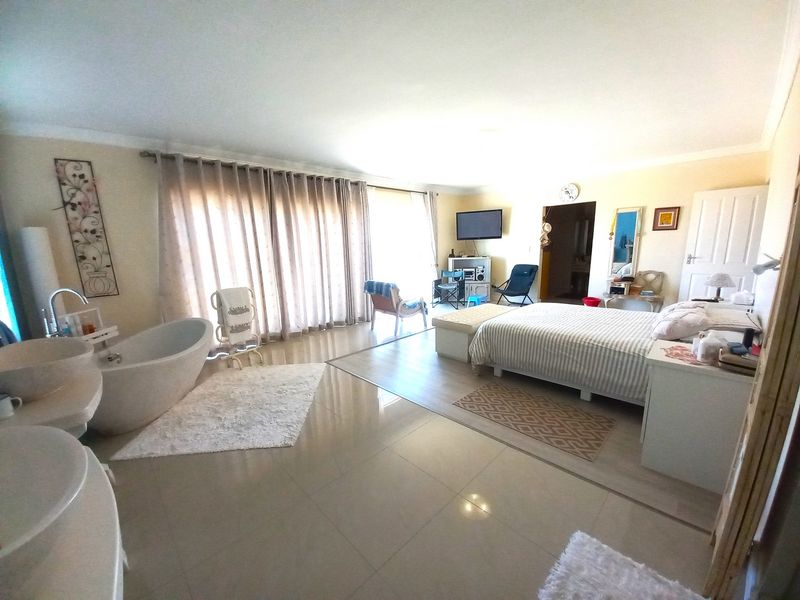 Beautiful Coastal Home for Sale in Port Owen - Photo 10