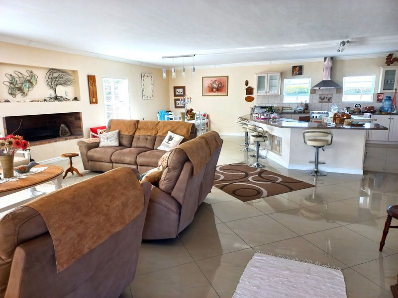 Beautiful Coastal Home for Sale in Port Owen - Photo 3