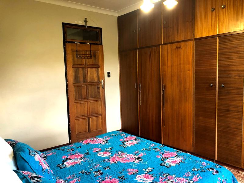 Spacious 3-Bedroom Home with Double Garage in Witpoortjie - Photo 8