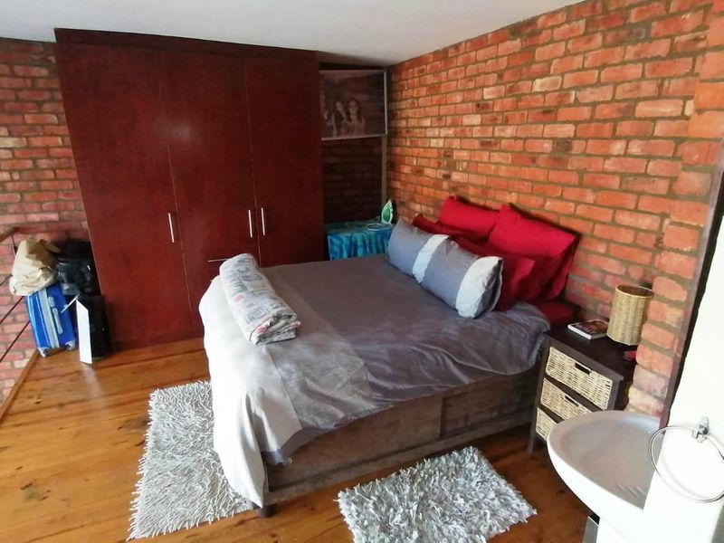 COTSWOLD LOFT APARTMENT FOR RENT - Photo 6