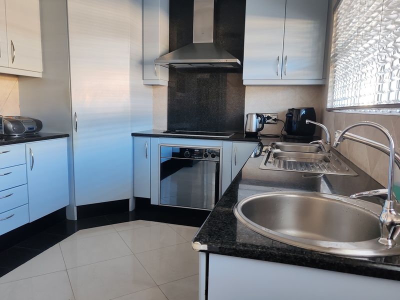 House For Sale In Cape Town - Photo 4