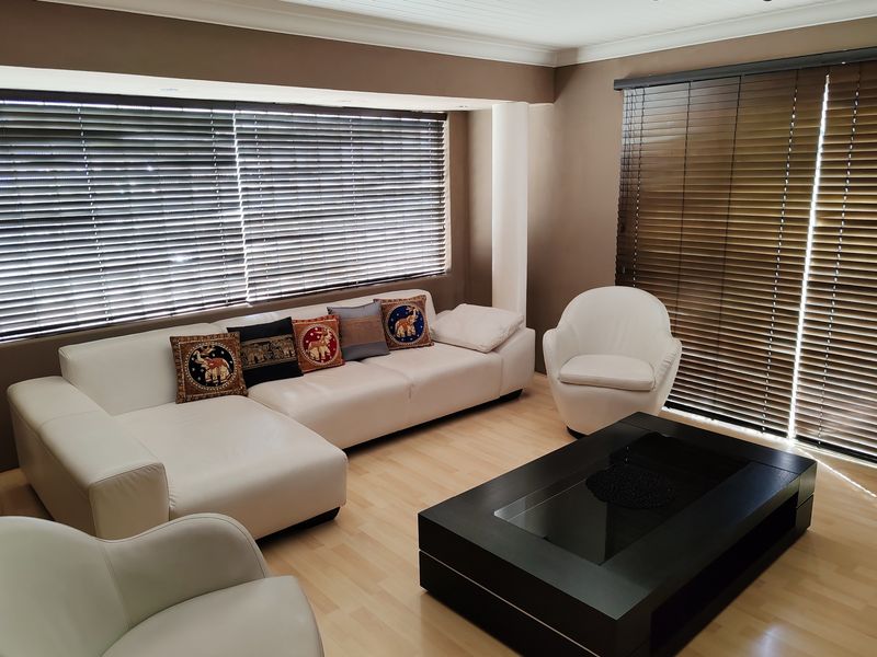 House For Sale In Cape Town - Photo 2