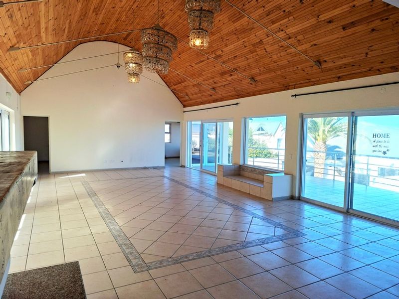 Stunning Gem with lagoon views in Myburgh Park, Langebaan - Photo 7