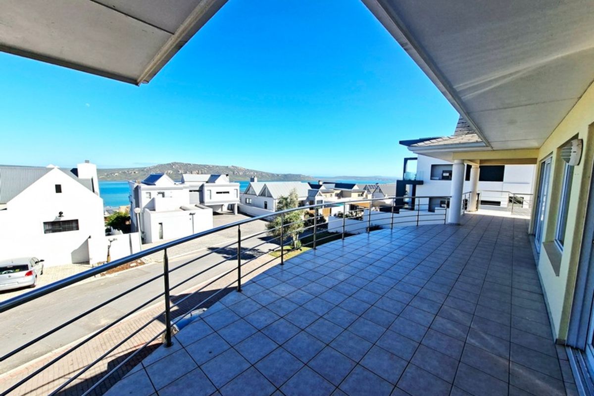 Stunning Gem with lagoon views in Myburgh Park, Langebaan - Photo 5