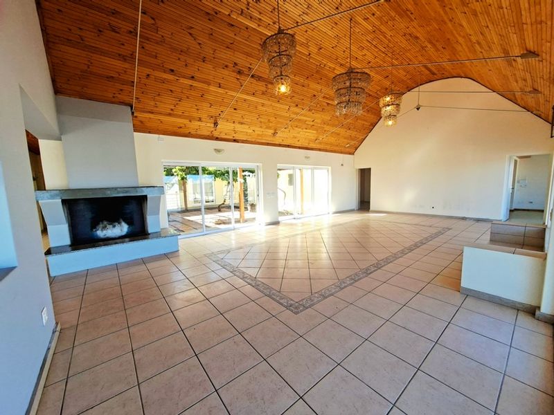 Stunning Gem with lagoon views in Myburgh Park, Langebaan - Photo 10