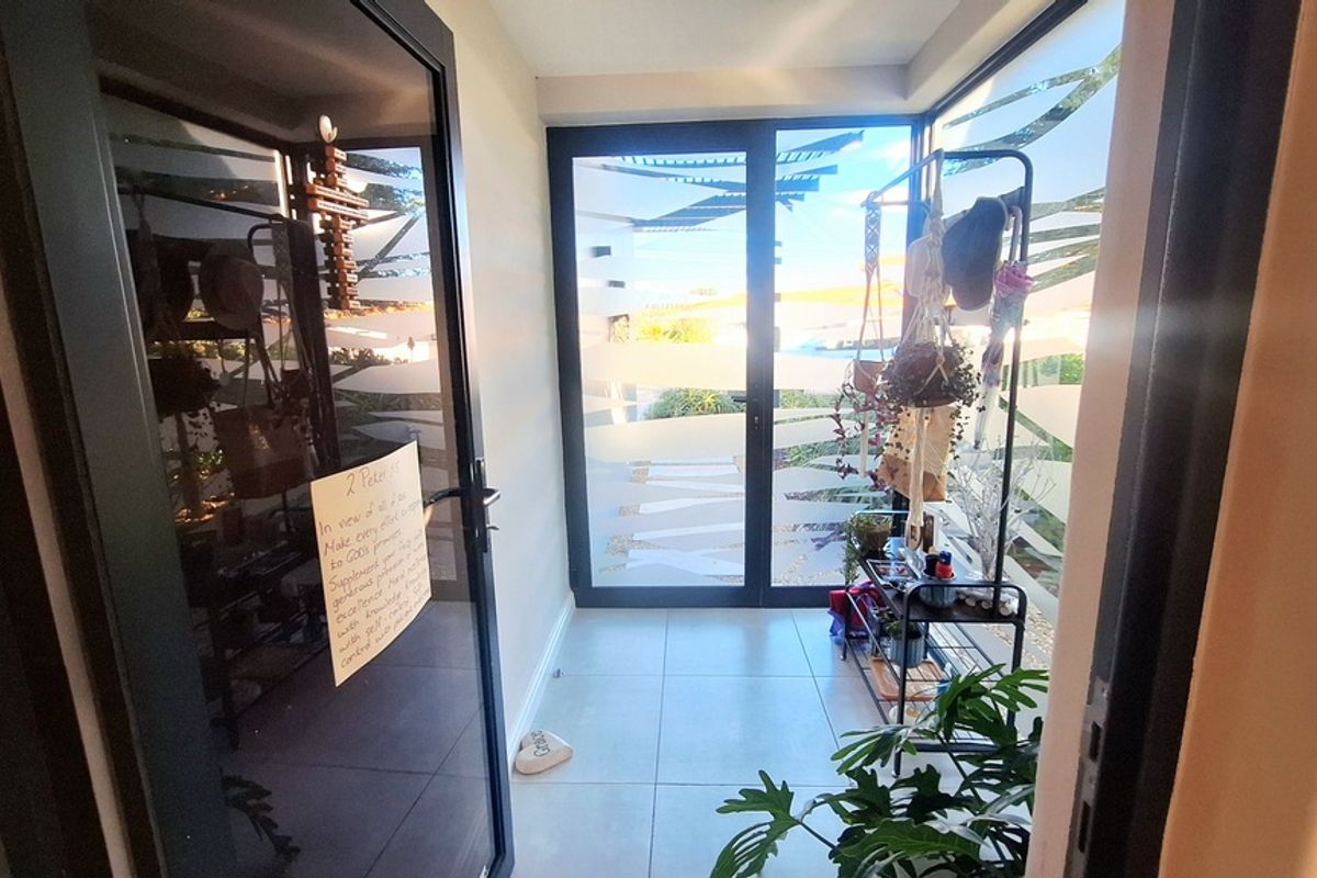 Modern three bedroom home with Seamless Indoor-Outdoor Living in Langebaan Country Estate - Photo 2